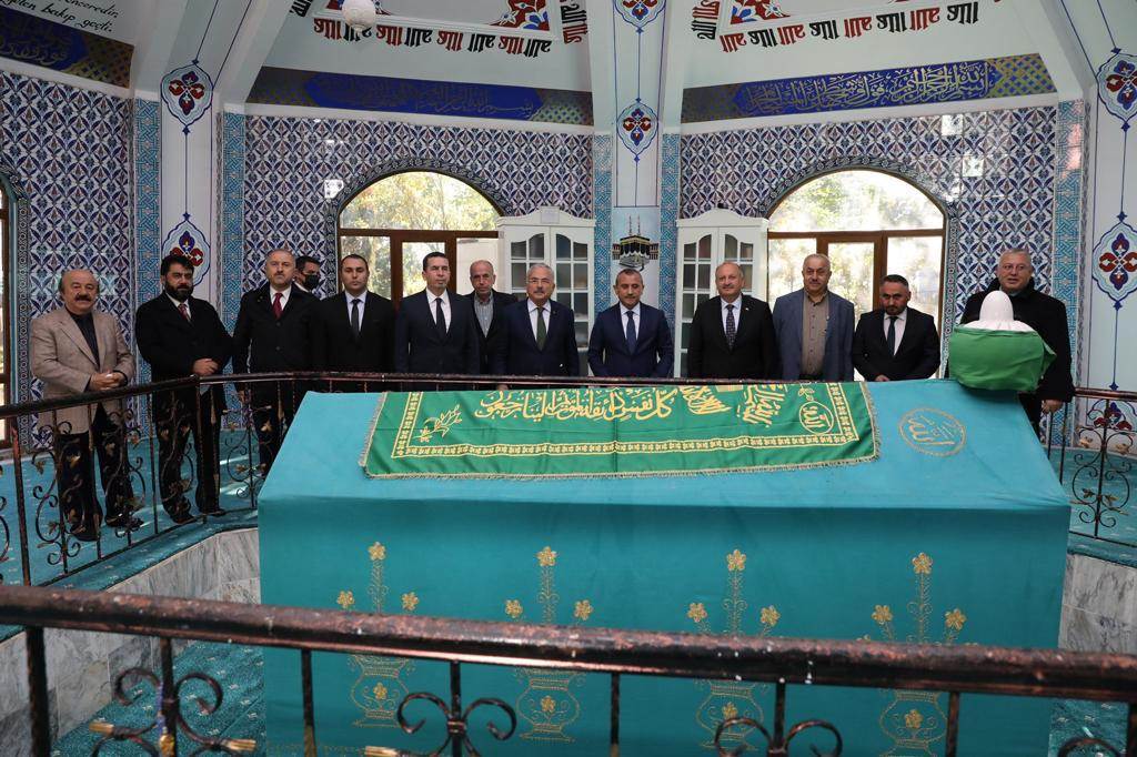 TASAVVUF VE HALK ŞAİRİ YUNUS EMRE 700. YIL DÖNÜMÜNDE ANILIYOR